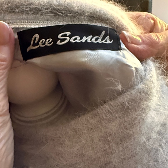 Vintage **RARE** Lee Sands Angora Rabbit Women’s Jacket - Picture 2 of 9